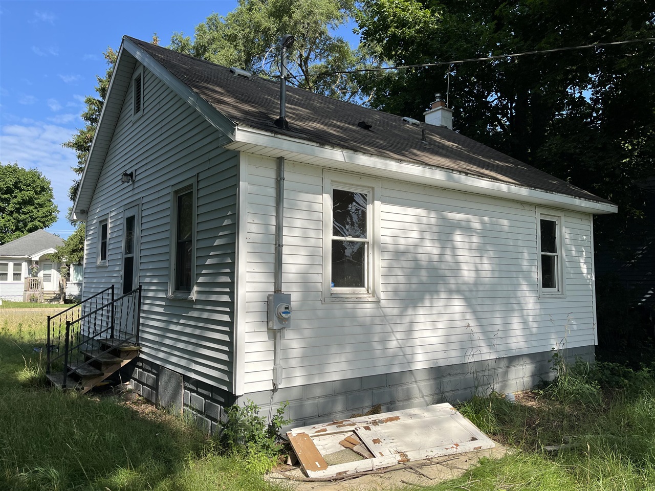 2nd image of 3871 Main St, Benton Harbor, MI 49022 | MLS# 70543644