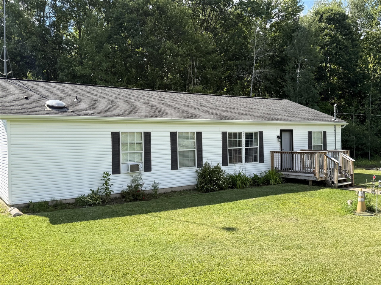 Homes for sale in Cedar Springs, MI | 13309 Wabasis Ave, Cedar Springs, MI 49319 | MLS# 70543800