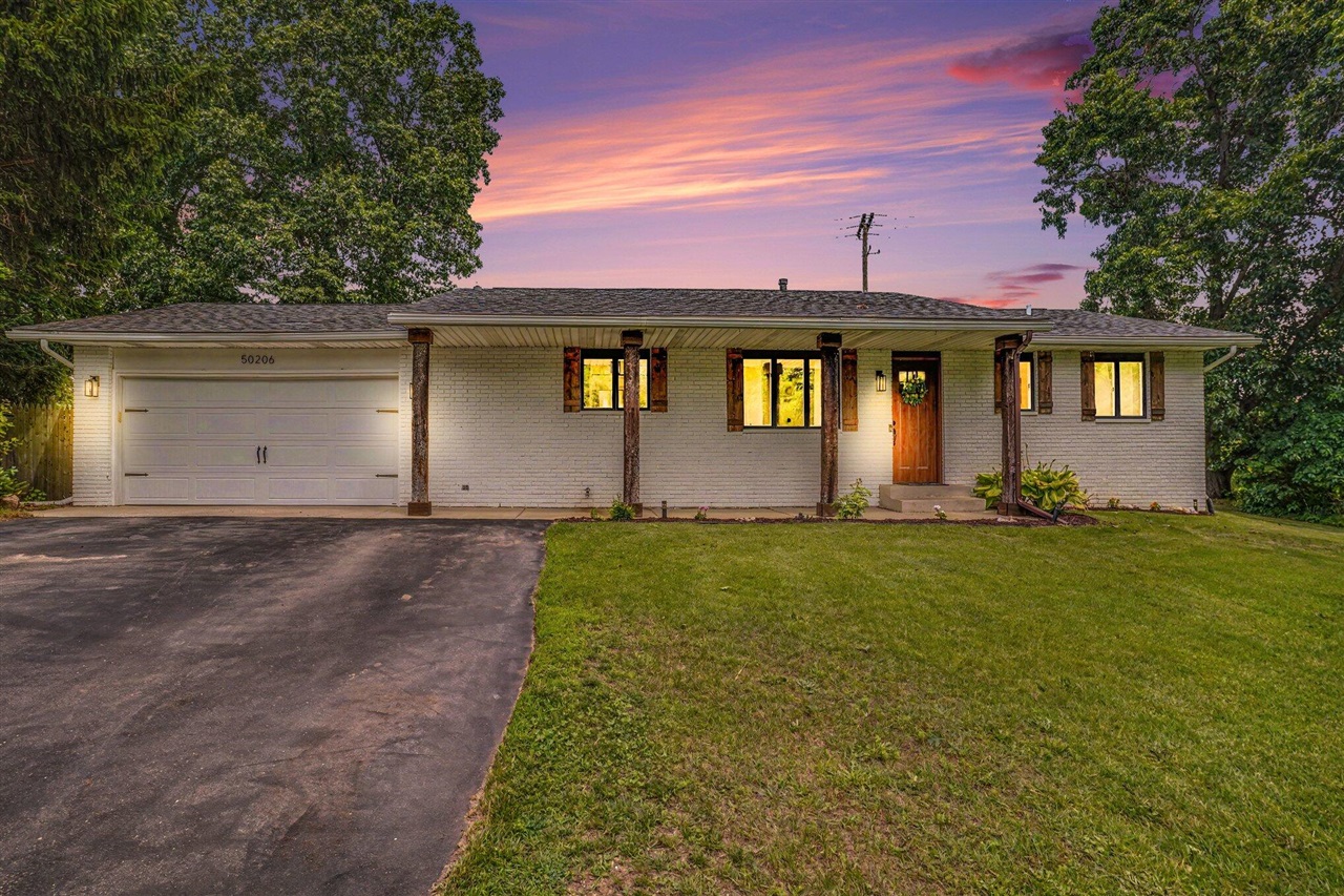 3rd image of 50206 Carino Ct, Paw Paw, MI 49079 | MLS# 70543903