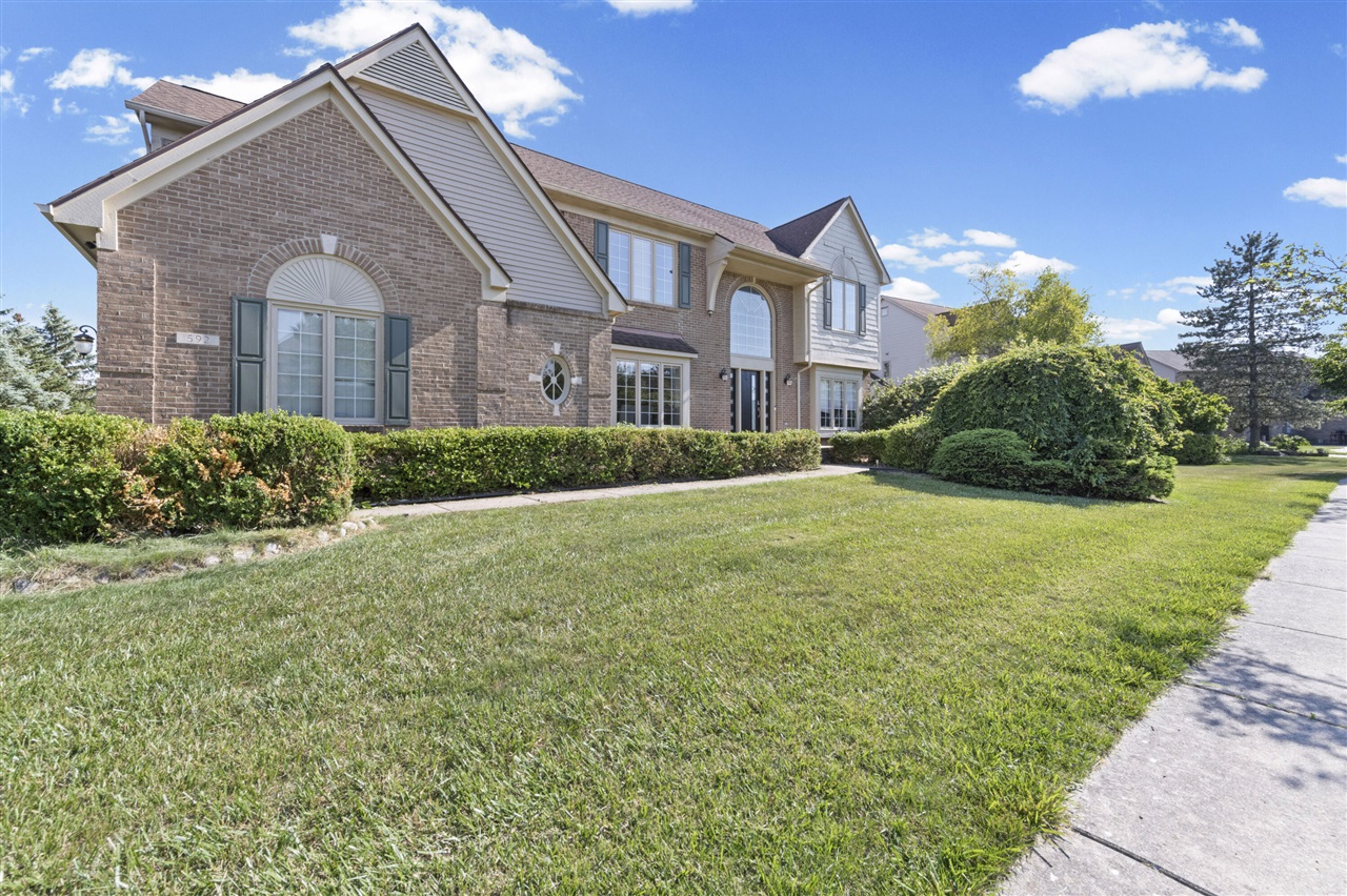 2nd image of 592 Terrace Ct, Canton, MI 48188 | MLS# 70543963