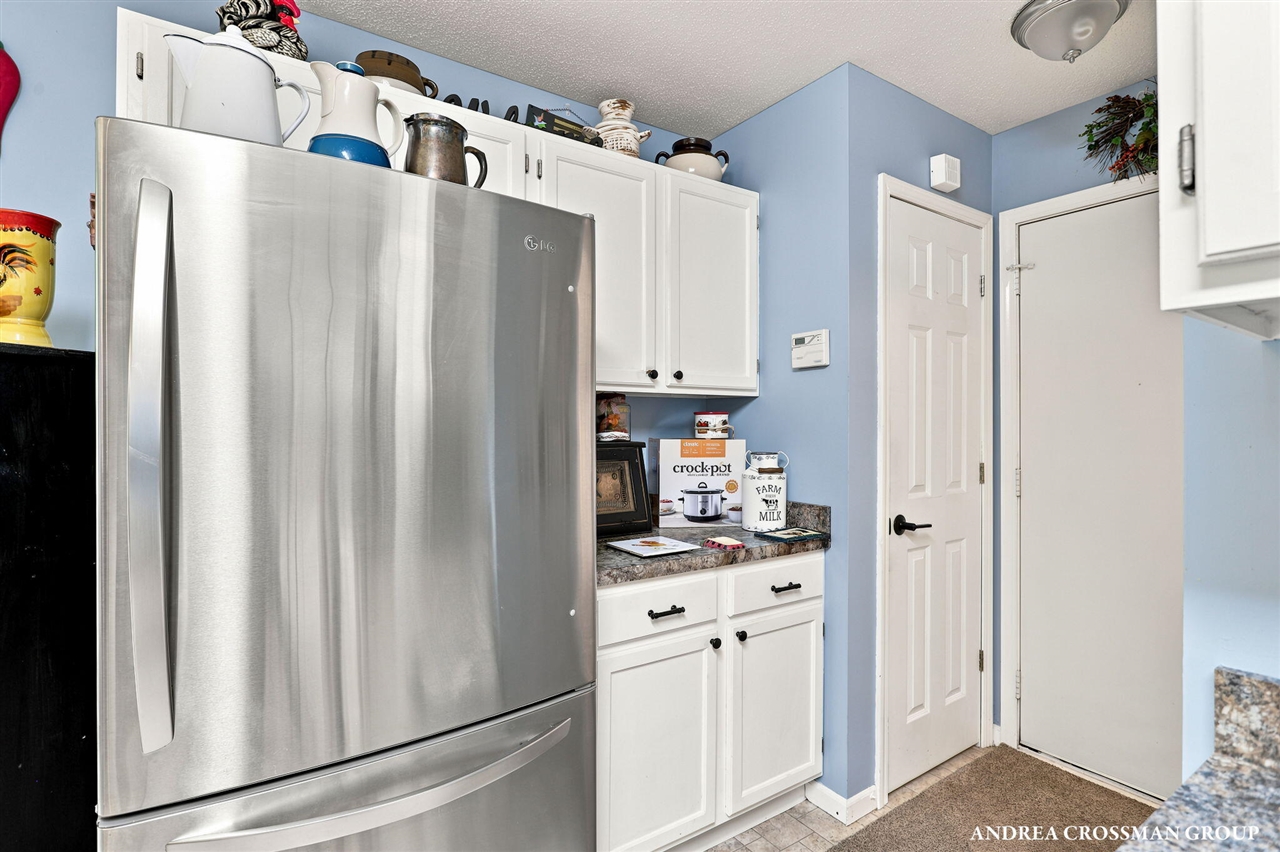 5th image of 1095 Becker Rd, Muskegon, MI 49445 | MLS# 70543973