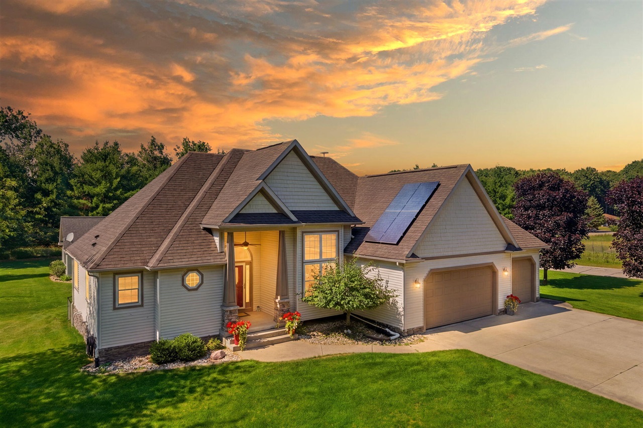 1st image of 7737 Carriage Ln, Stanwood, MI 49346 | MLS# 70544018