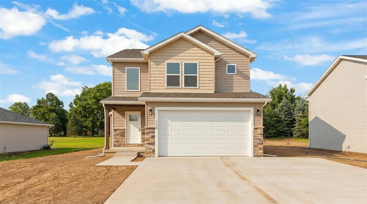 Photo 1 of Single family home for sale at 2823 Gady Pines Dr, Adrian, MI 49221 | MLS# 70544019 | Listing updated on 2026-07-23