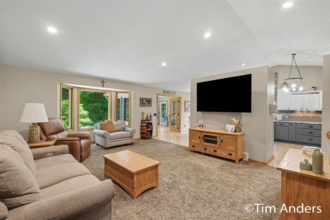 5th image of 3455 Northkent Pine Dr, Kent City, MI 49330 | MLS# 70544202