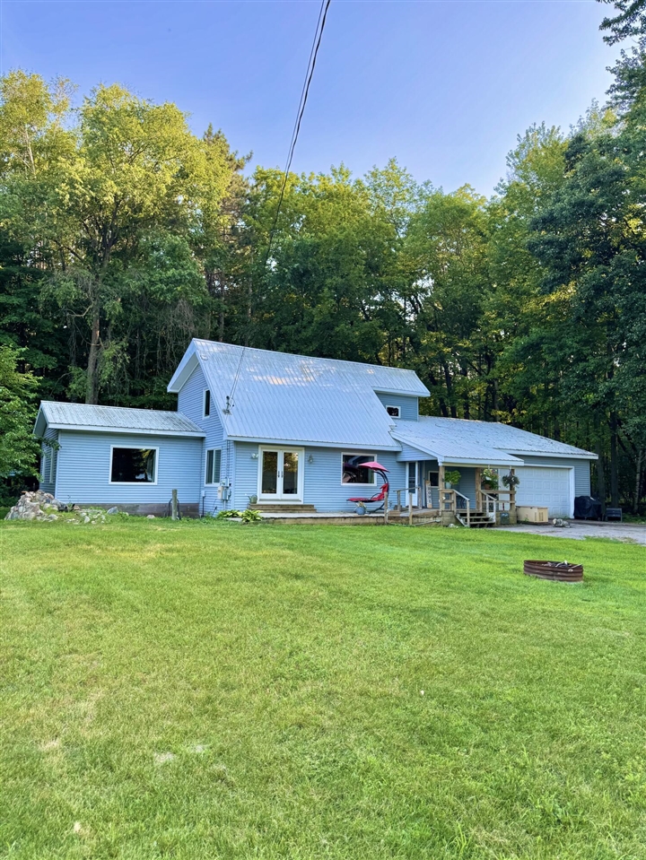1st image of 9462 E Colby Rd, Crystal, MI 48818 | MLS# 70544265