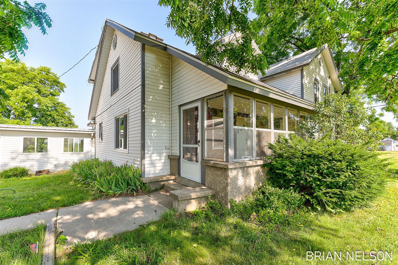 Homes for sale in Hudsonville, MI | 9341 48th Ave, Hudsonville, MI 49426 | MLS# 70544335
