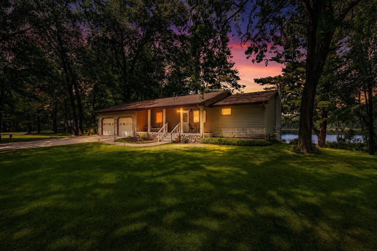 3rd image of 730 W Evergreen Rd, Sidney, MI 48885 | MLS# 70544348