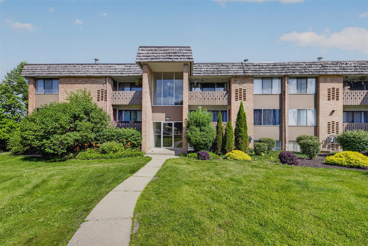 1st image of 2106 Pauline Blvd #202, Ann Arbor, MI 48103 | MLS# 70544368
