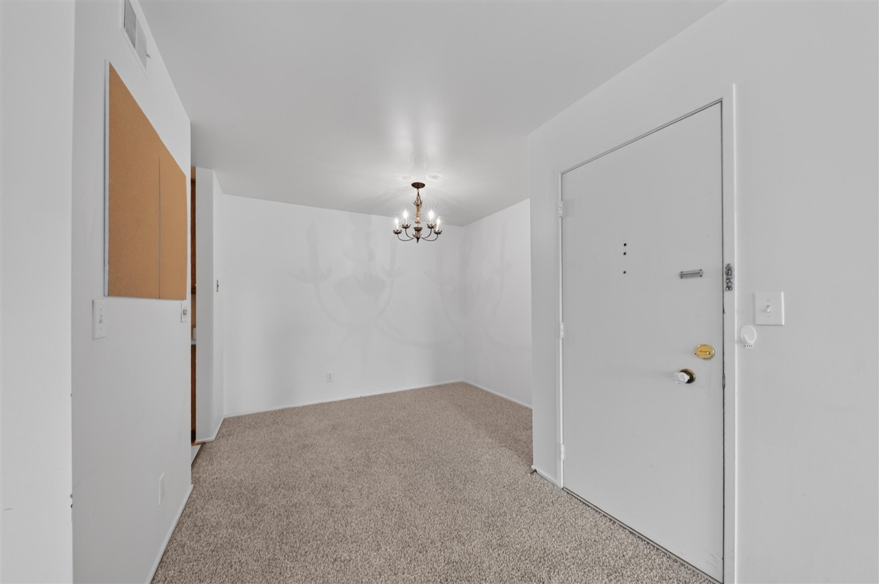3rd image of 2106 Pauline Blvd, Ann Arbor, MI 48103