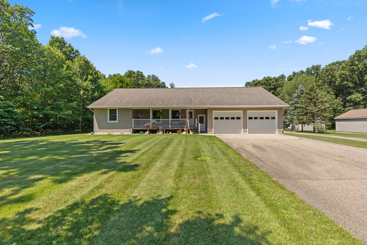 1st image of 14113 136th Ave, Grand Haven, MI 49417 | MLS# 70544391