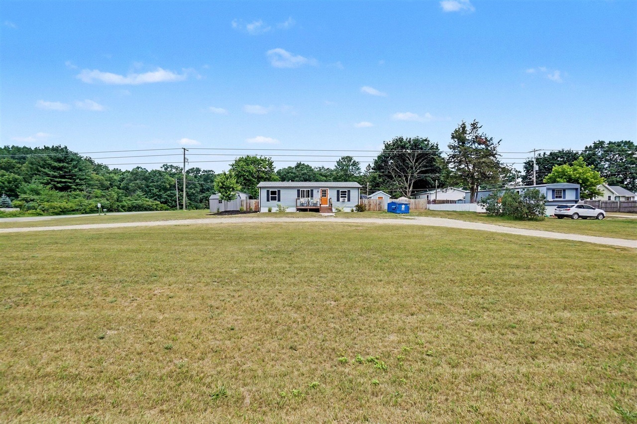 Homes for sale in Big Rapids, MI | 19372 11 Mile Rd, Big Rapids, MI 49307 | MLS# 70544432