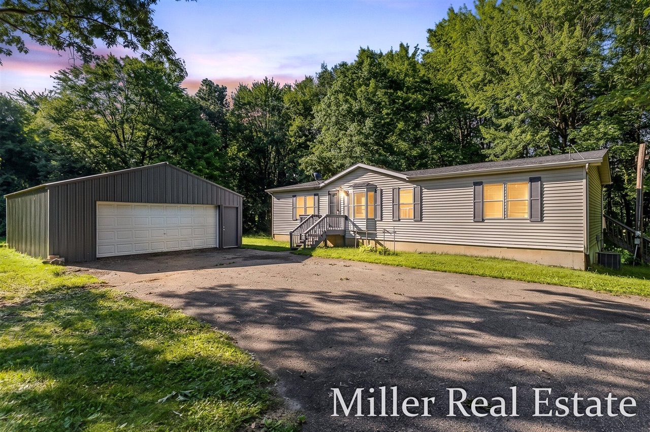 1st image of 12780 North Ave, Bellevue, MI 49021 | MLS# 70544477