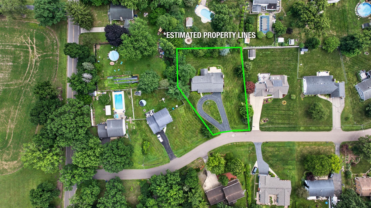 Photo 3 of Single family home for sale at 4745 Birch Hvn Rd, Jackson, MI 49201 | MLS# 70544482 | Listing updated on 2026-09-13
