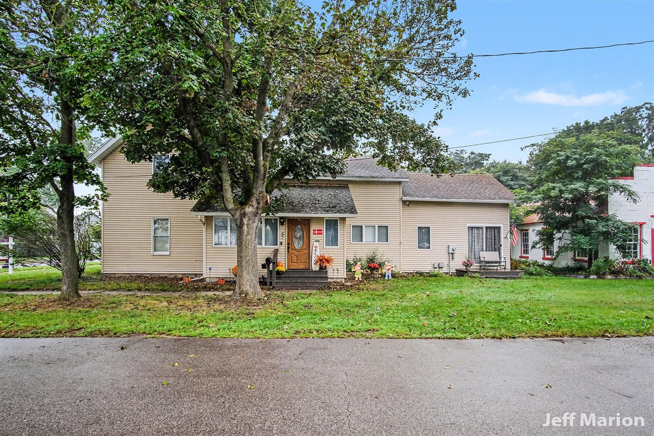 Single family home for sale at 301 N Clay St, Greenville, MI 48838 | MLS# 70544483 | Listing updated on 2026-09-18