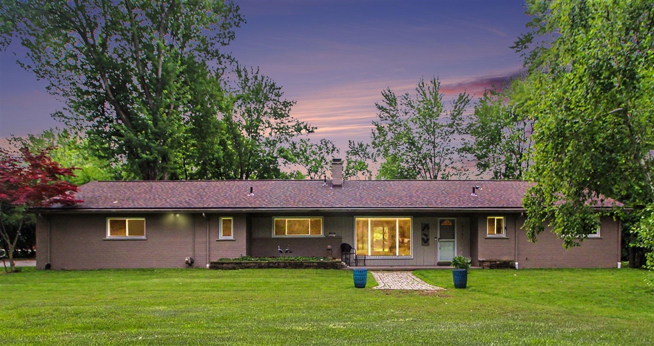 2nd image of 20761 W 13 Mile Rd, Beverly Hills, MI 48025 | MLS# 70544506