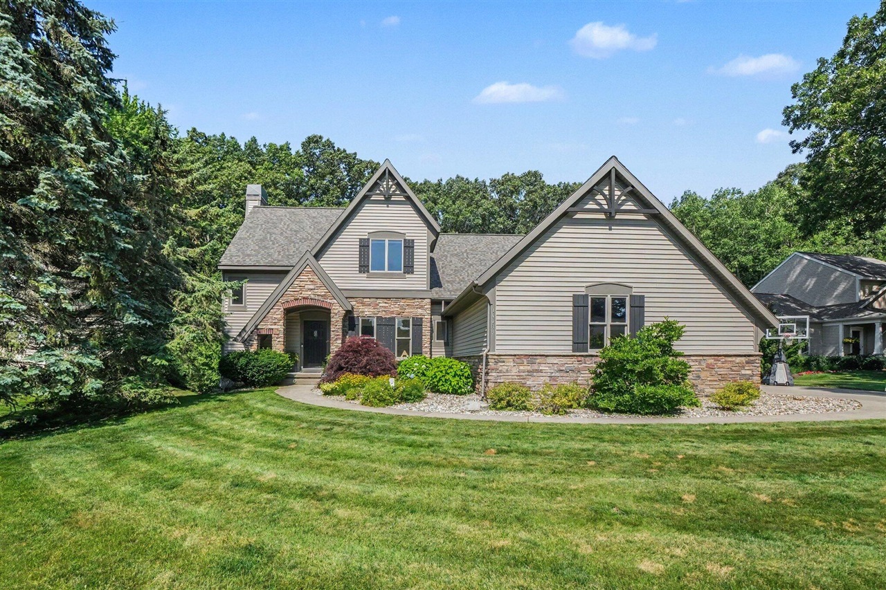 1st image of 16033 Waterleaf Trl, Spring Lake, MI 49456 | MLS# 70544640