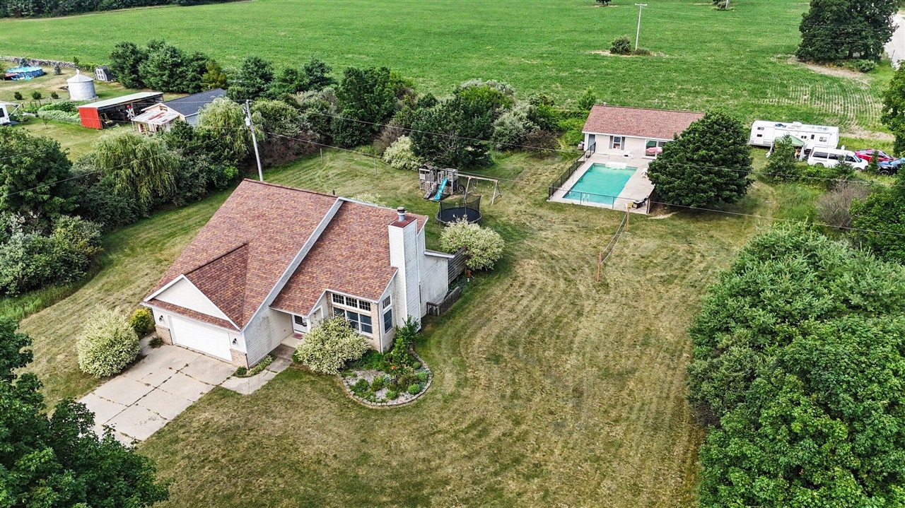 2nd image of 13575 Shaner Ave, Cedar Springs, MI 49319 | MLS# 70544642