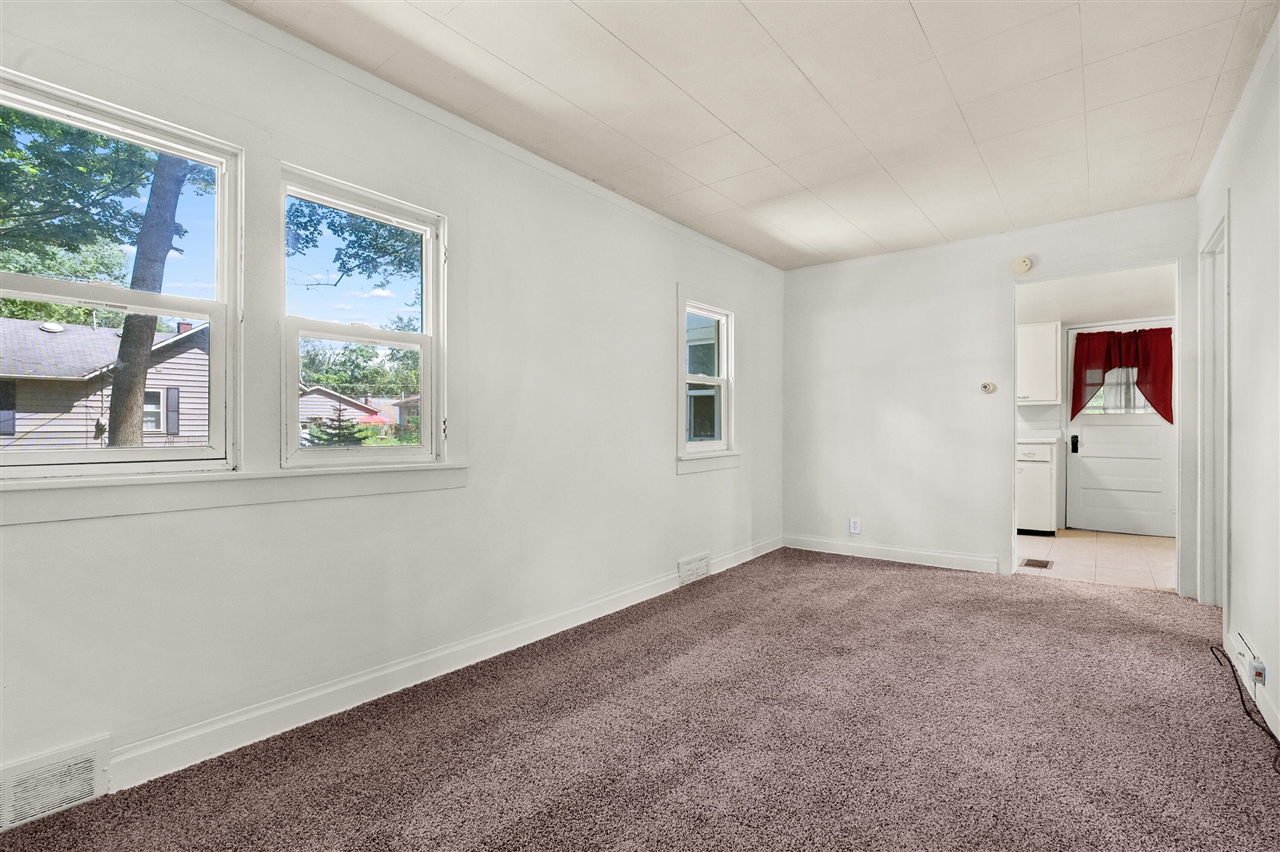 5th image of 2717 Springmont Ave, Kalamazoo, MI 49008 | MLS# 70544677