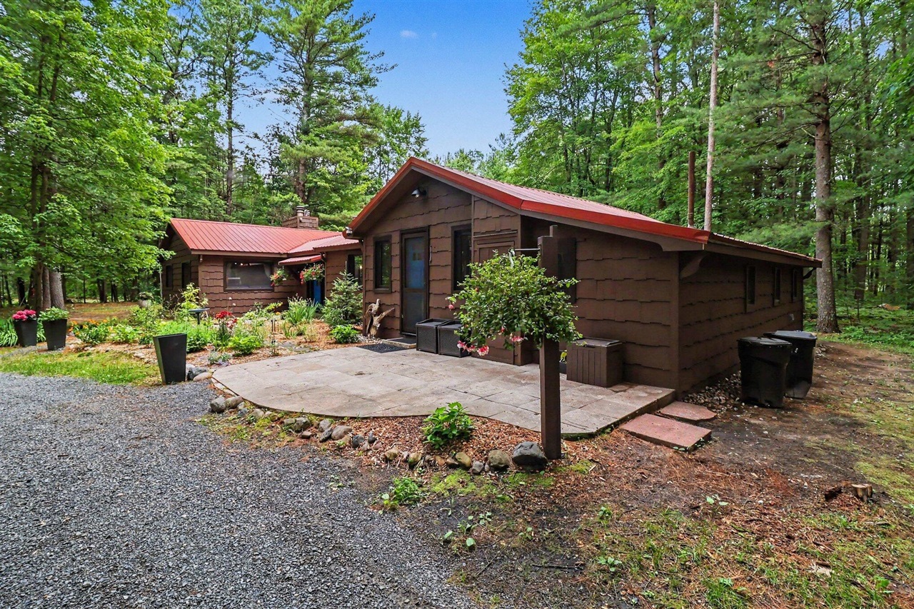 3rd image of 13325 W Pine Lake Rd, Manistee, MI 49660 | MLS# 70544705