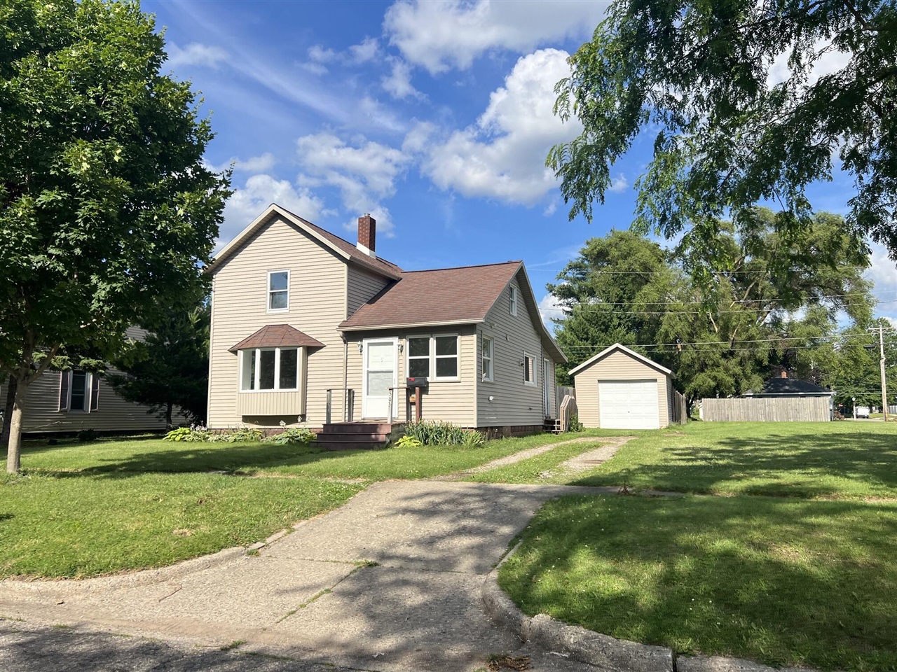 Homes for sale in Sturgis, MI | 503 Center St, Sturgis, MI 49091 | MLS# 70544726