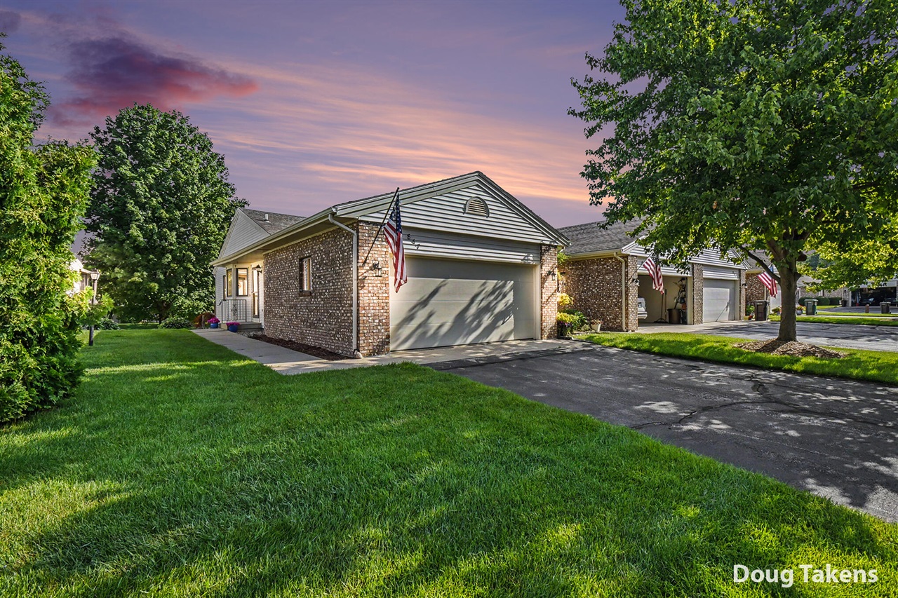 Homes for sale in Byron Center, MI | 867 Bayou Dr, Byron Center, MI 49315 | MLS# 70544780
