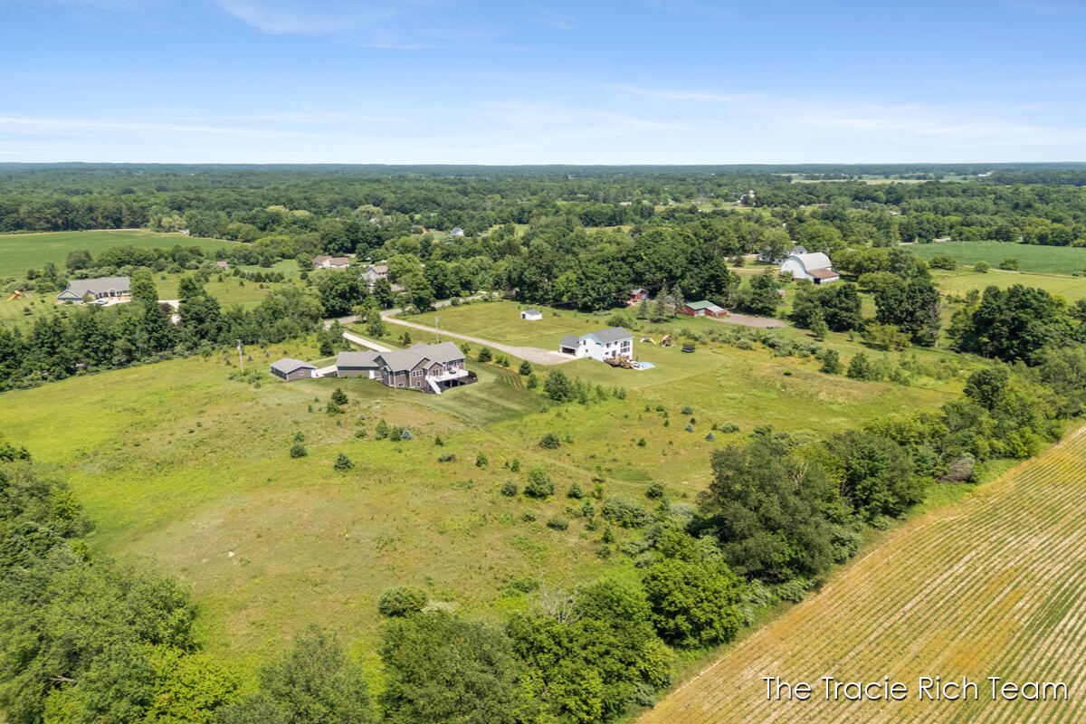 81st image of 5930 12 Mile Rd, Rockford, MI 49341 | MLS# 70544813