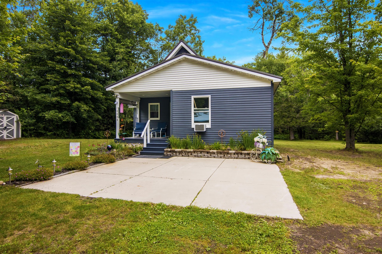 Homes for sale in Thompsonville, MI | 16088 Bentley Rd, Thompsonville, MI 49683 | MLS# 70544885