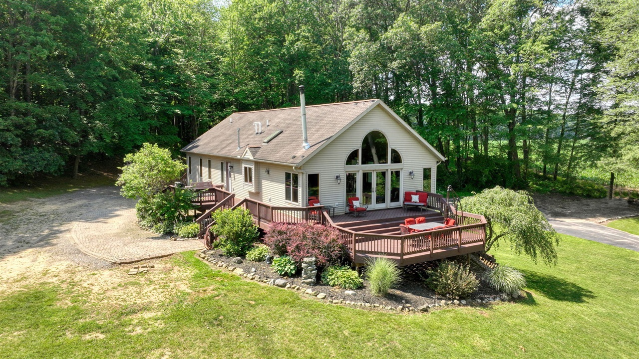 Homes for sale in Horton, MI | 6823 Folks Rd, Horton, MI 49246 | MLS# 70544887