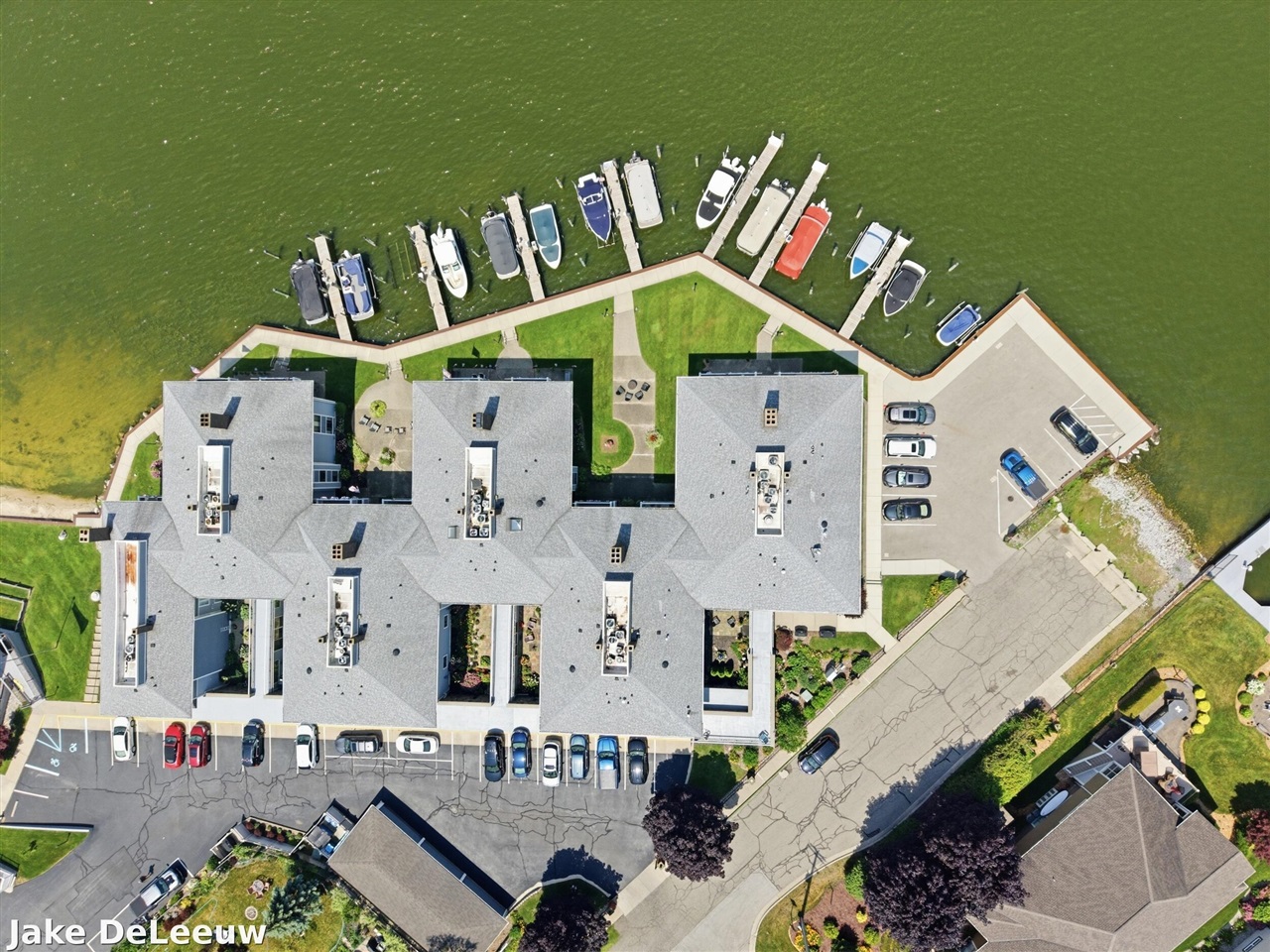 42nd image of 400 Lakeview Ct #01A, Spring Lake, MI 49456 | MLS# 70544916
