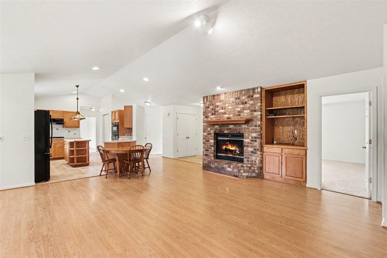 4th image of 40305 14Th Ave, Bloomingdale, MI 49026 | MLS# 70544995