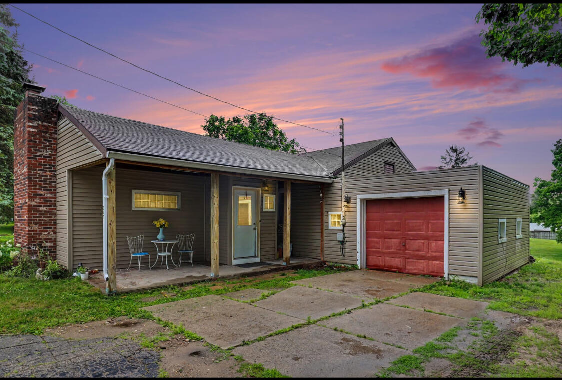 3rd image of 307 N Court St, Stanton, MI 48888 | MLS# 70545059