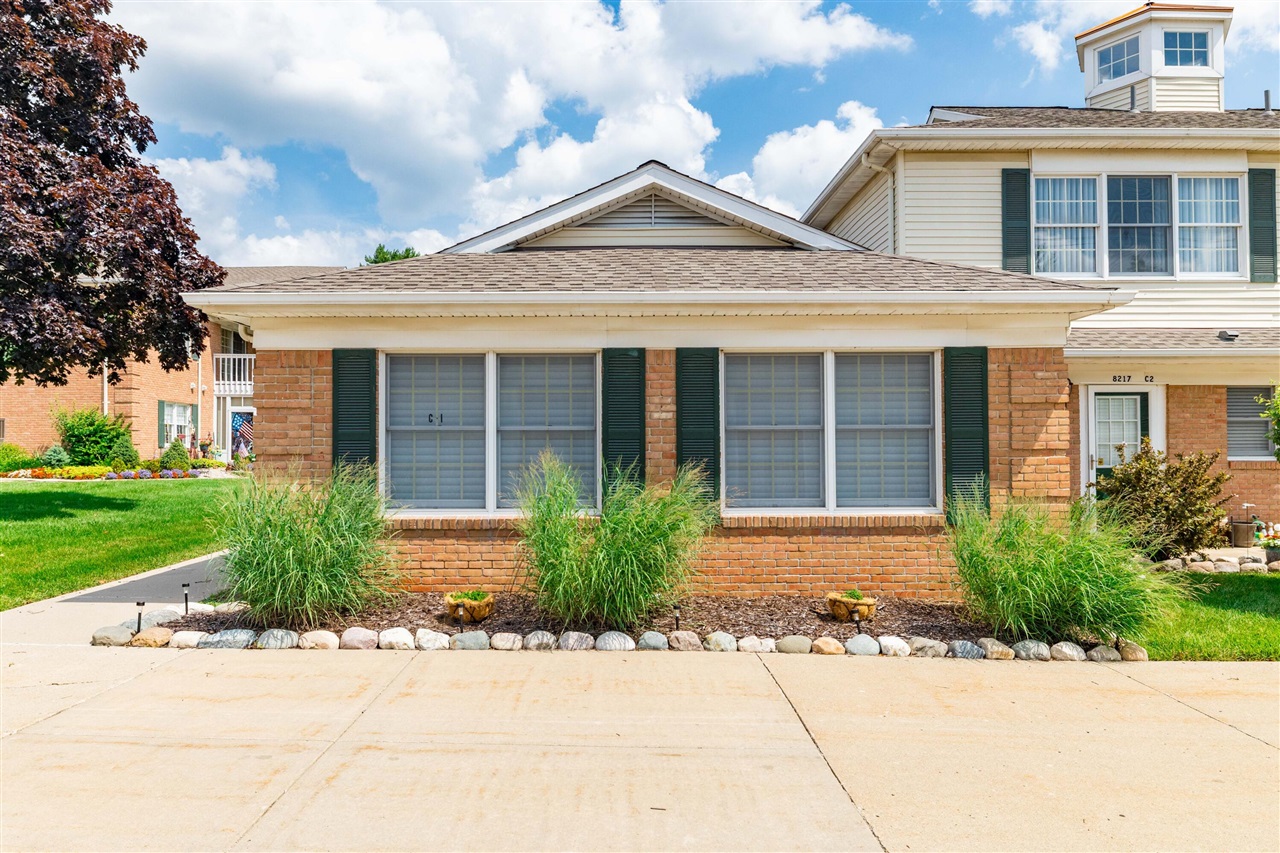 1st image of 8217 Grays Dr #9, Grosse Ile, MI 48138 | MLS# 70545088