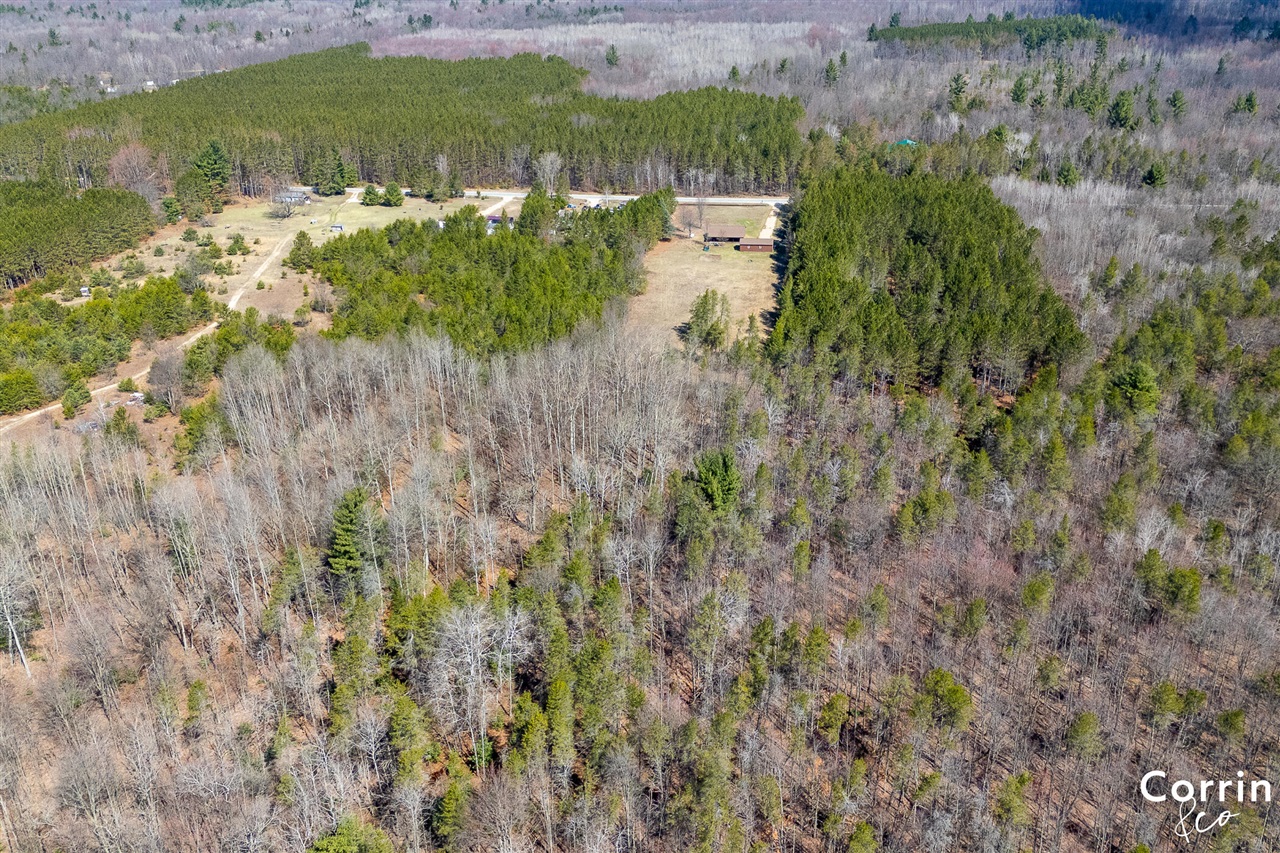 20th image of 7806 W 13 Mile Rd, Bitely, MI 49309 | MLS# 70545094