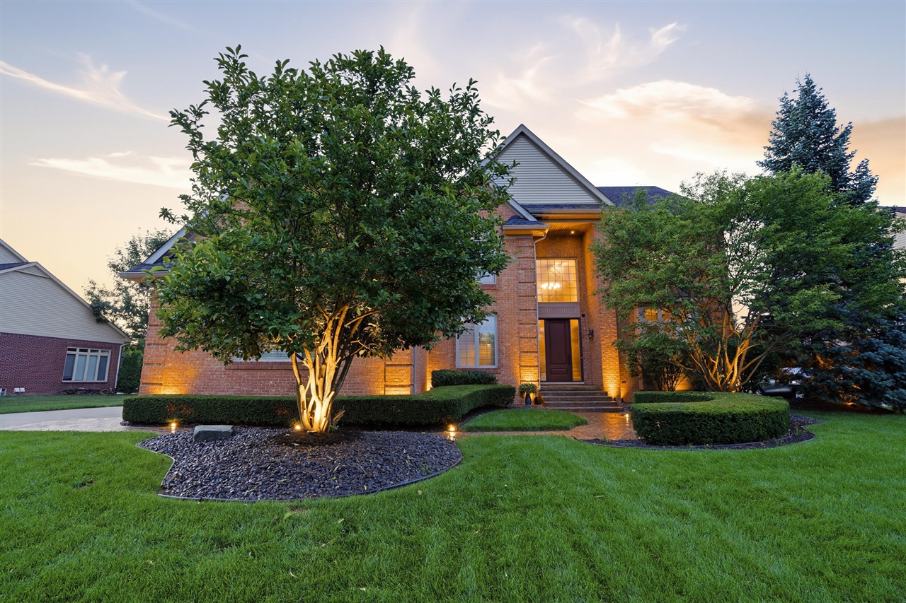 1st image of 48240 Gladstone Rd, Canton, MI 48188 | MLS# 70545167