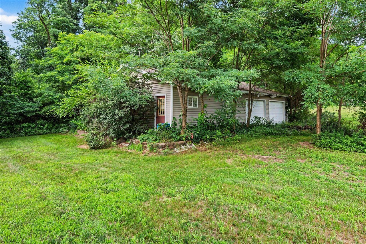 21st image of 46664 Co Rd 374, Paw Paw, MI 49079 | MLS# 70545217