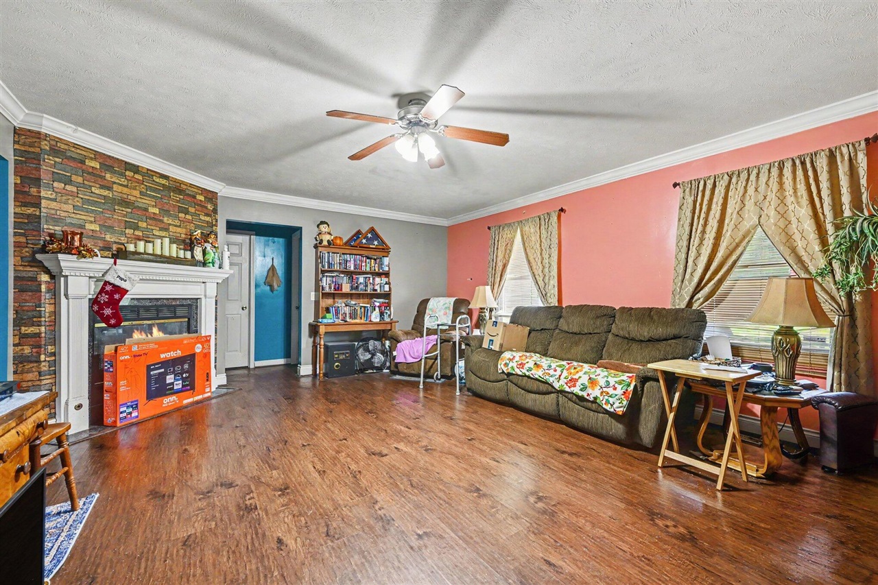 4th image of 46664 Co Rd 374, Paw Paw, MI 49079 | MLS# 70545217