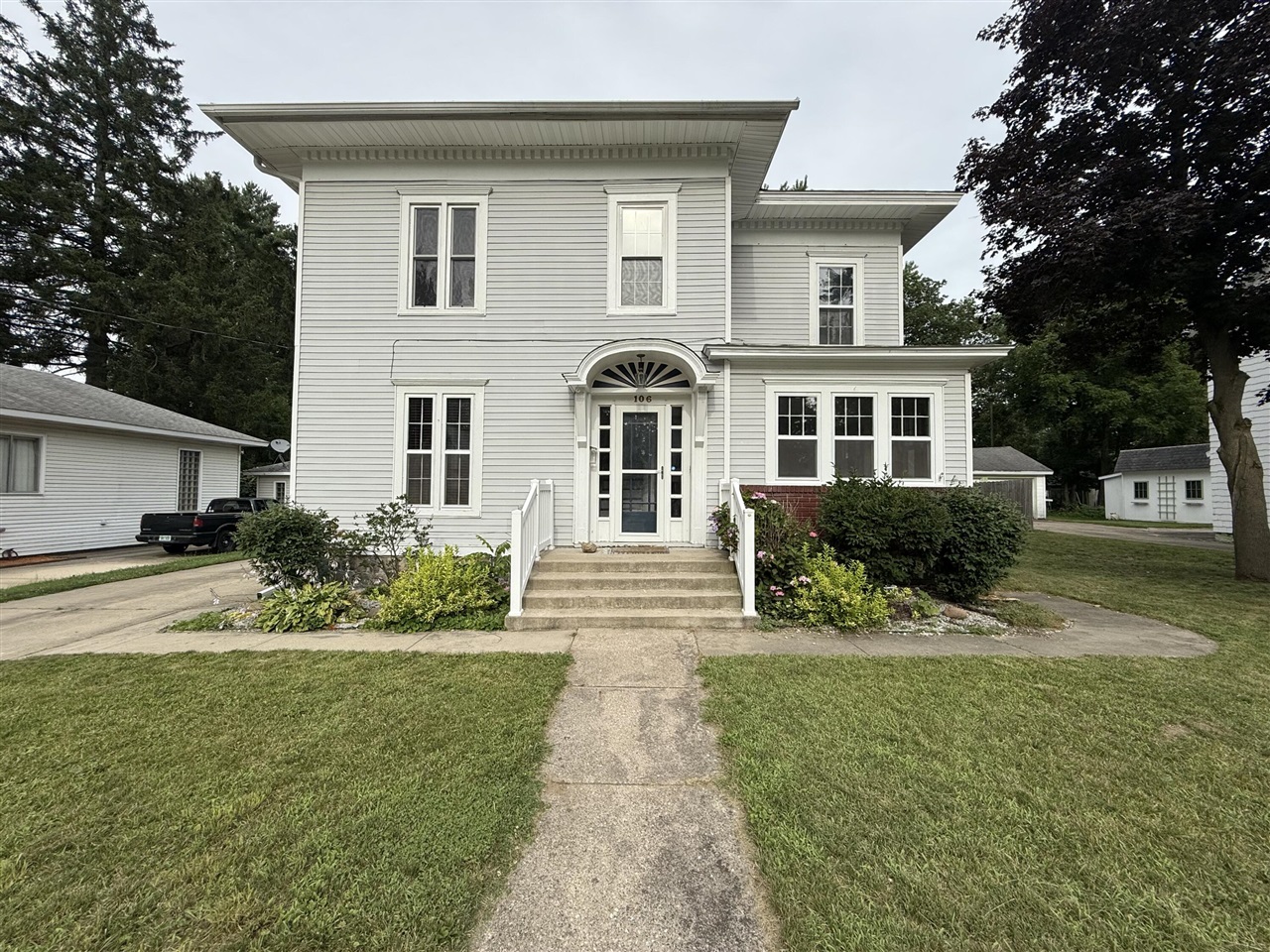 1st image of 106 Hamilton St, Dowagiac, MI 49047 | MLS# 70545227