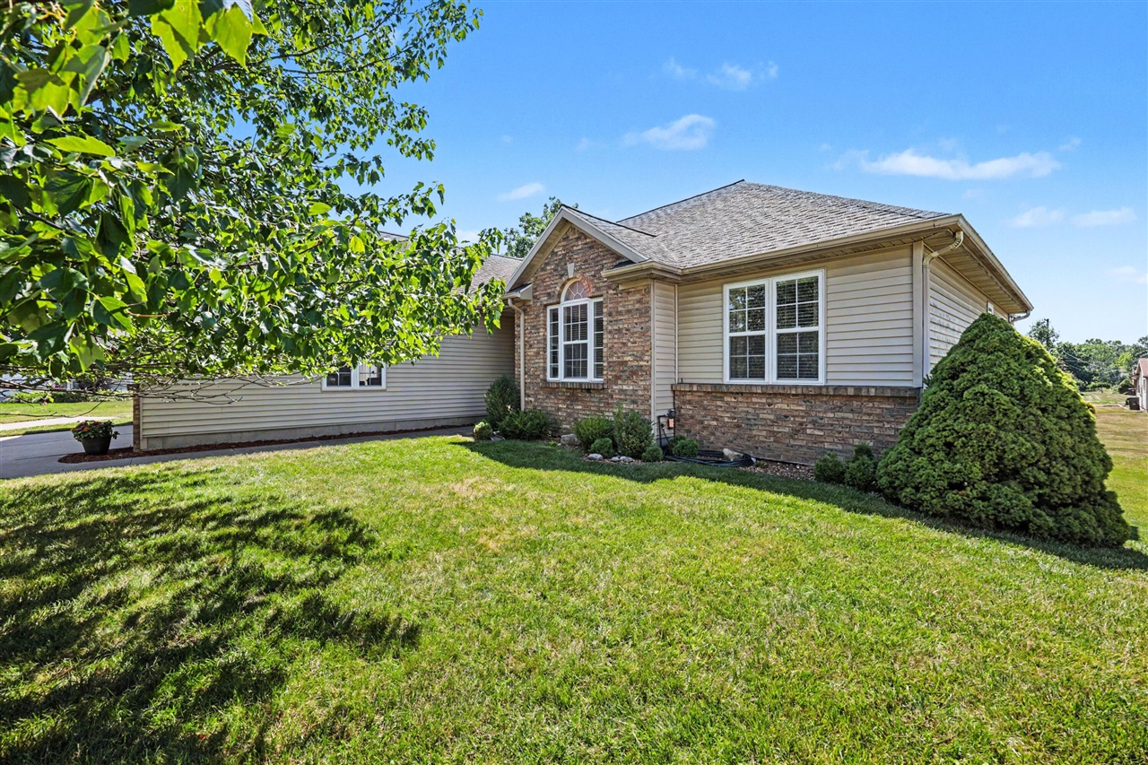 Photo 1 of Single family home for sale at 931 Sunset Hills Ave, Grand Rapids, MI 49534 | MLS# 70545233 | Listing updated on 2026-09-28