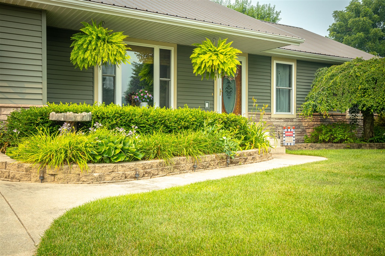 2nd image of 3403 White Aspen Ln, Muskegon, MI 49444 | MLS# 70545329