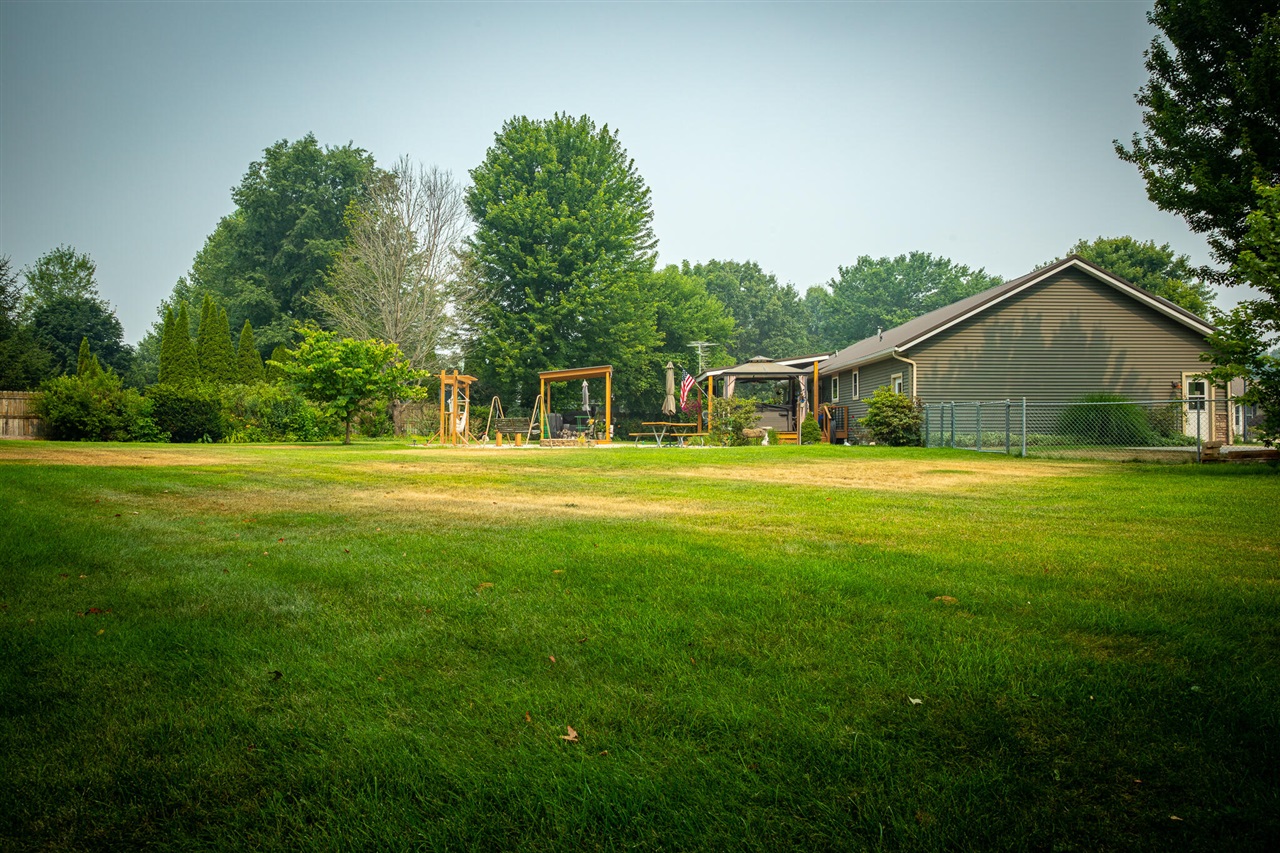 4th image of 3403 White Aspen Ln, Muskegon, MI 49444 | MLS# 70545329