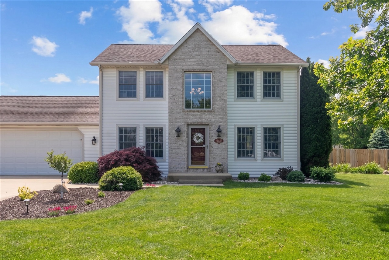 3rd image of 47679 Woodfield Cir, Mattawan, MI 49071 | MLS# 70545369