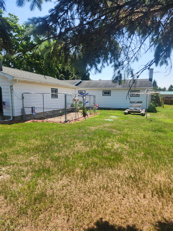 2nd image of 3838 Pine Trl, Sheridan, MI 48884 | MLS# 70545388