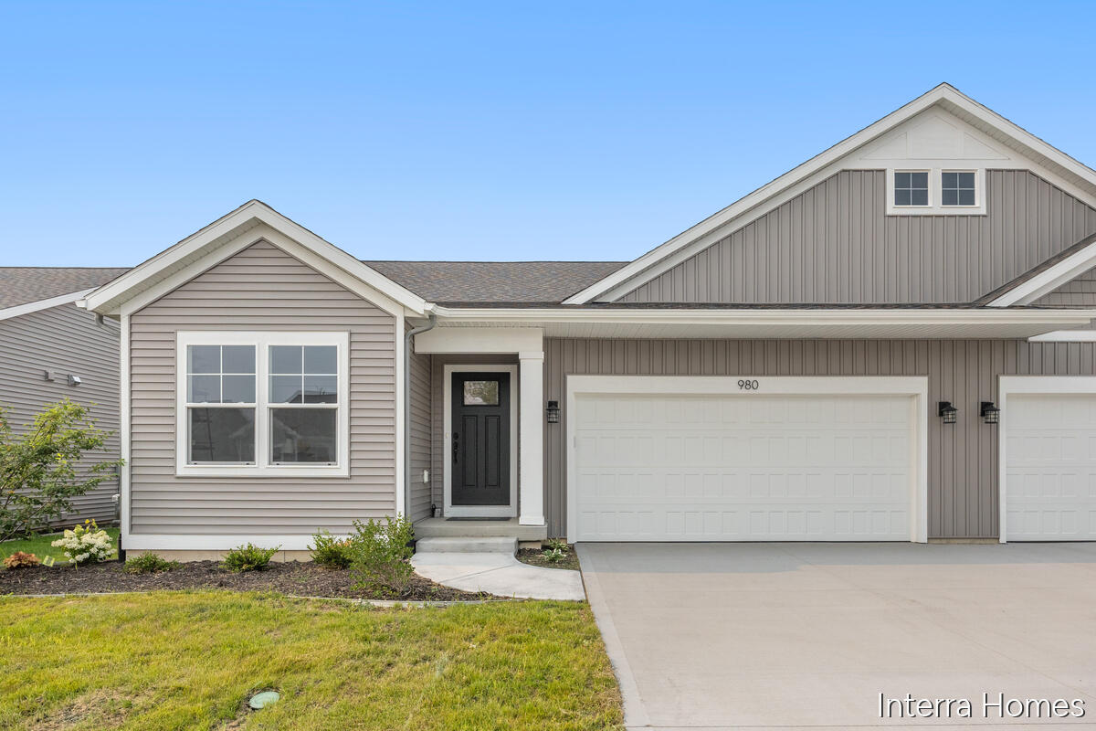 Homes for sale in Comstock Park, MI | 980 Scioto Dr #4, Comstock Park, MI 49321 | MLS# 70545410