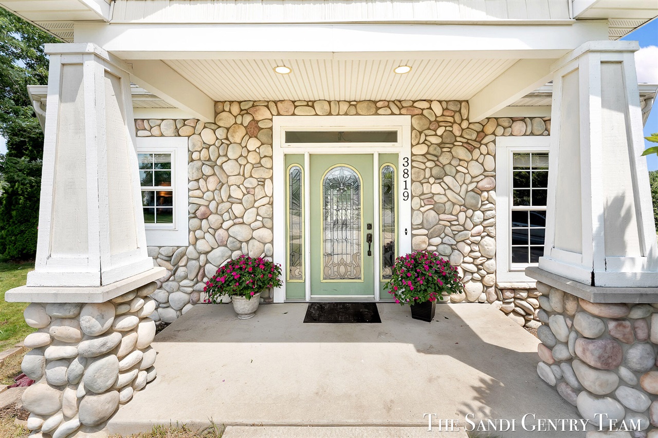 5th image of 3819 Acadia Dr, Hudsonville, MI 49426 | MLS# 70545419