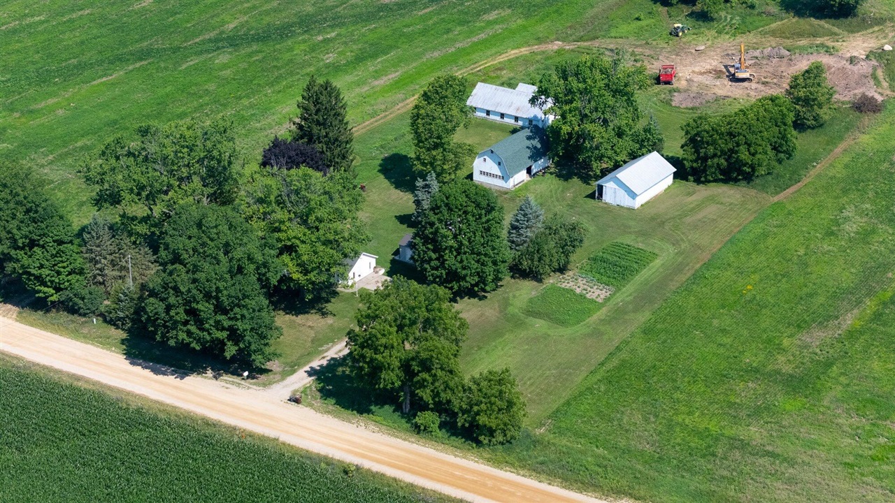 5th image of 2871 River Rd, Hastings, MI 49058 | MLS# 70545454