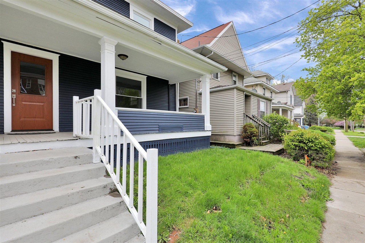 2nd image of 505 W Lenawee St, Lansing, MI 48933 | MLS# 70545467