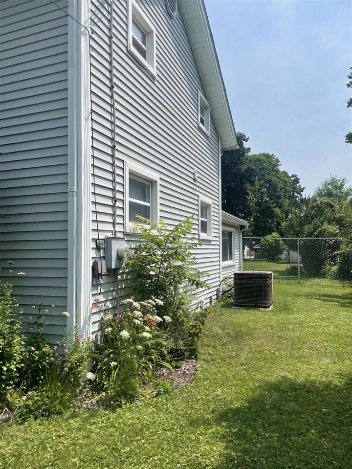 Homes for sale in Tecumseh, MI | 310 N Union St, Tecumseh, MI 49286 | MLS# 70545476
