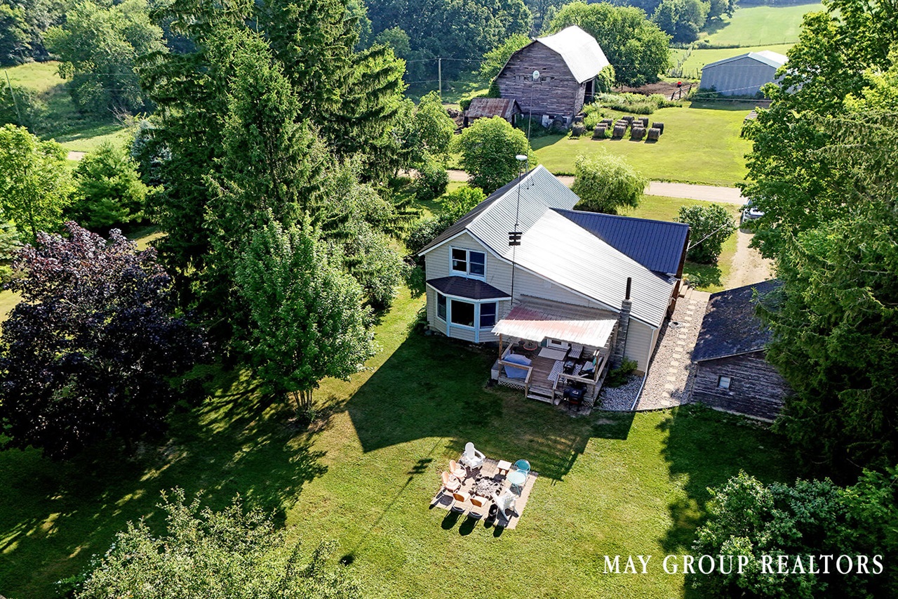 4th image of 7572 Collins Rd, Fenwick, MI 48834 | MLS# 70545504