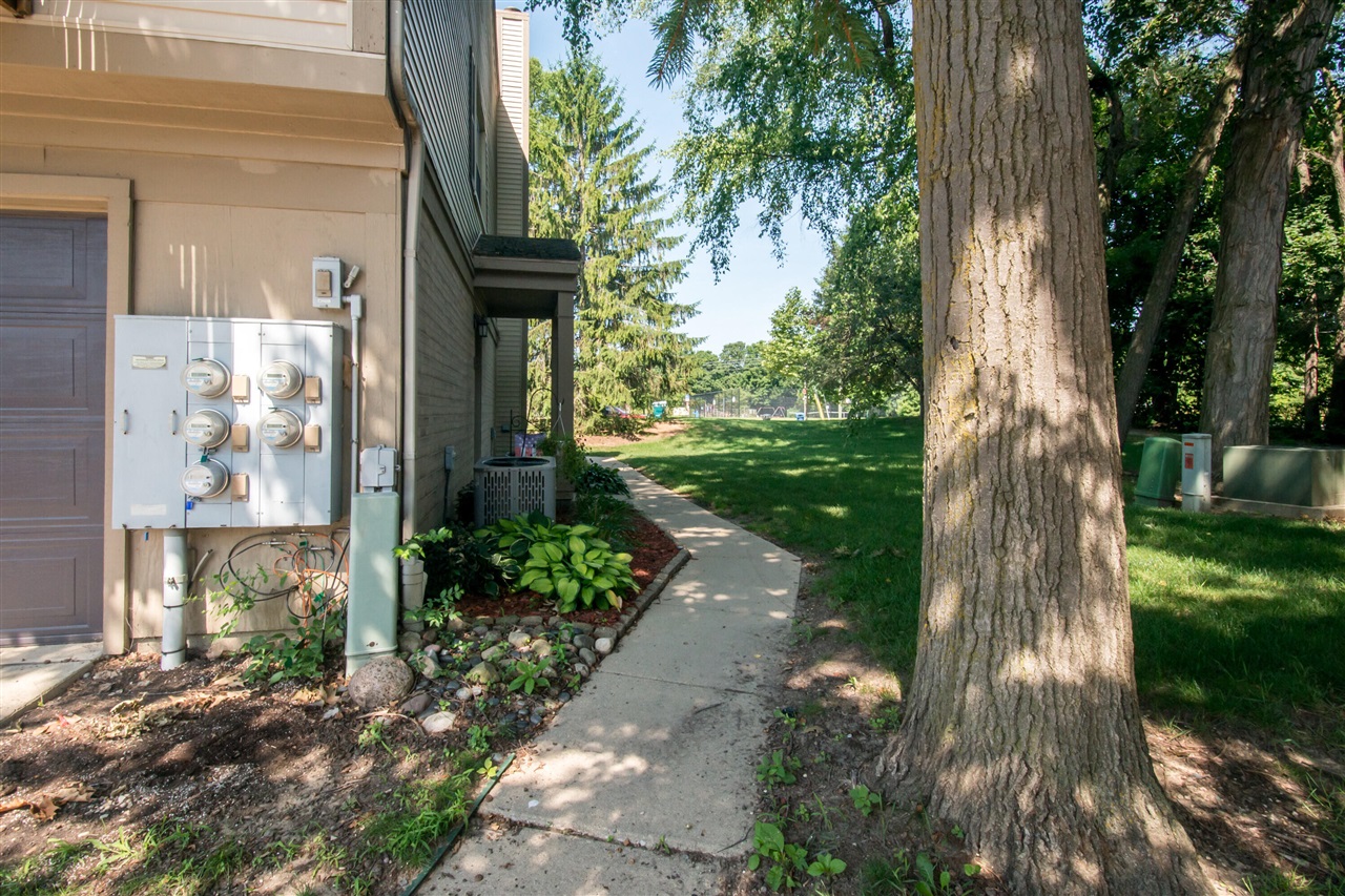 34th image of 3007 Forest Creek Ct, Ann Arbor, MI 48108 | MLS# 70545546