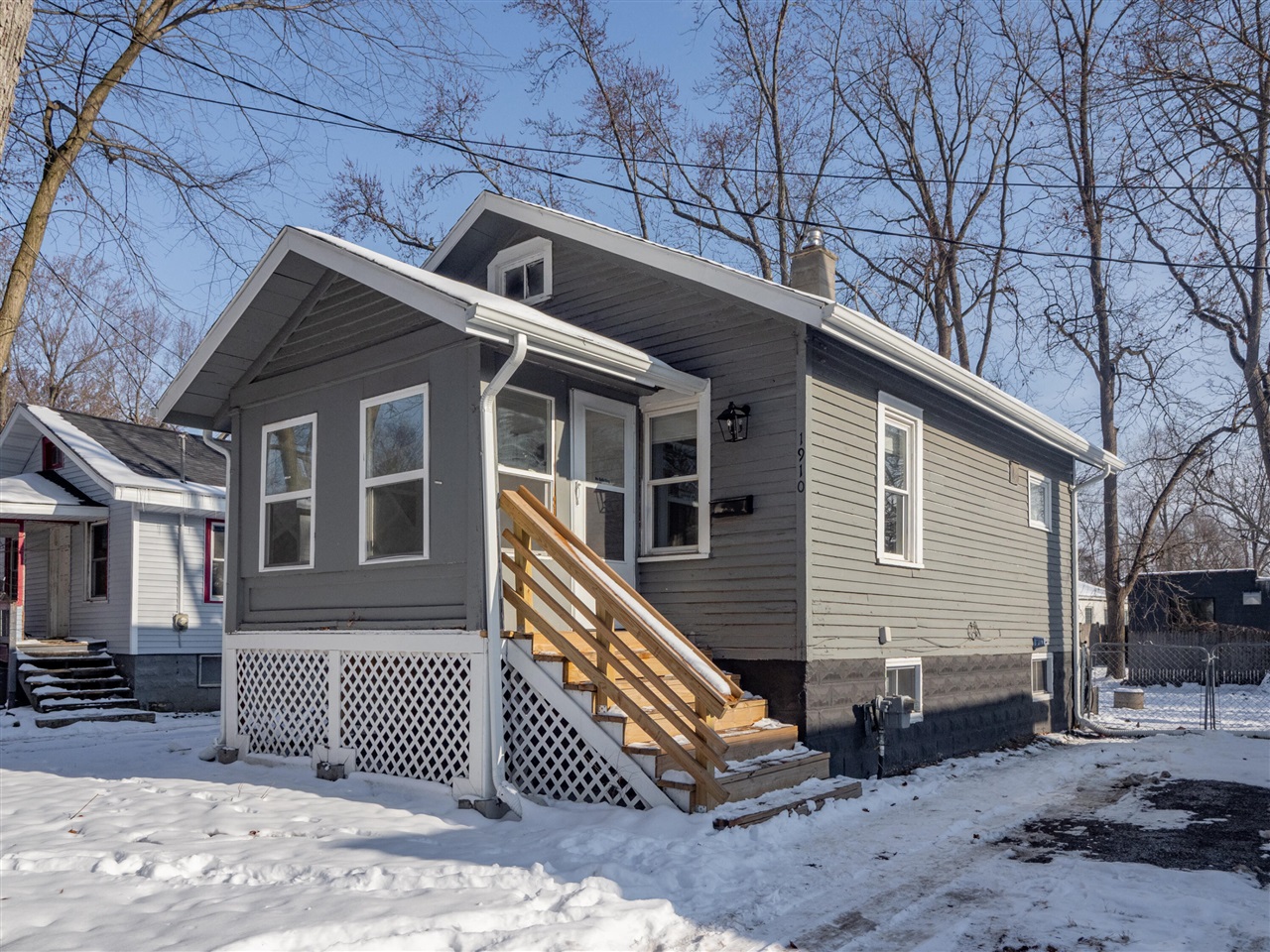 1st image of 1910 N Rose St, Kalamazoo, MI 49007 | MLS# 70545565